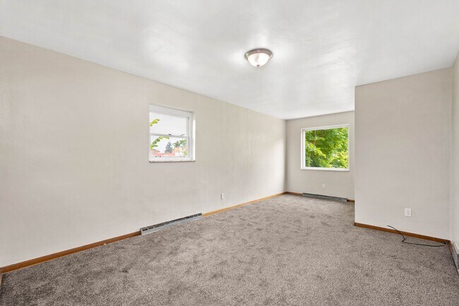 Foto del edificio - Stunning 3 bed, 2 bath home in Ambridge available August 15!