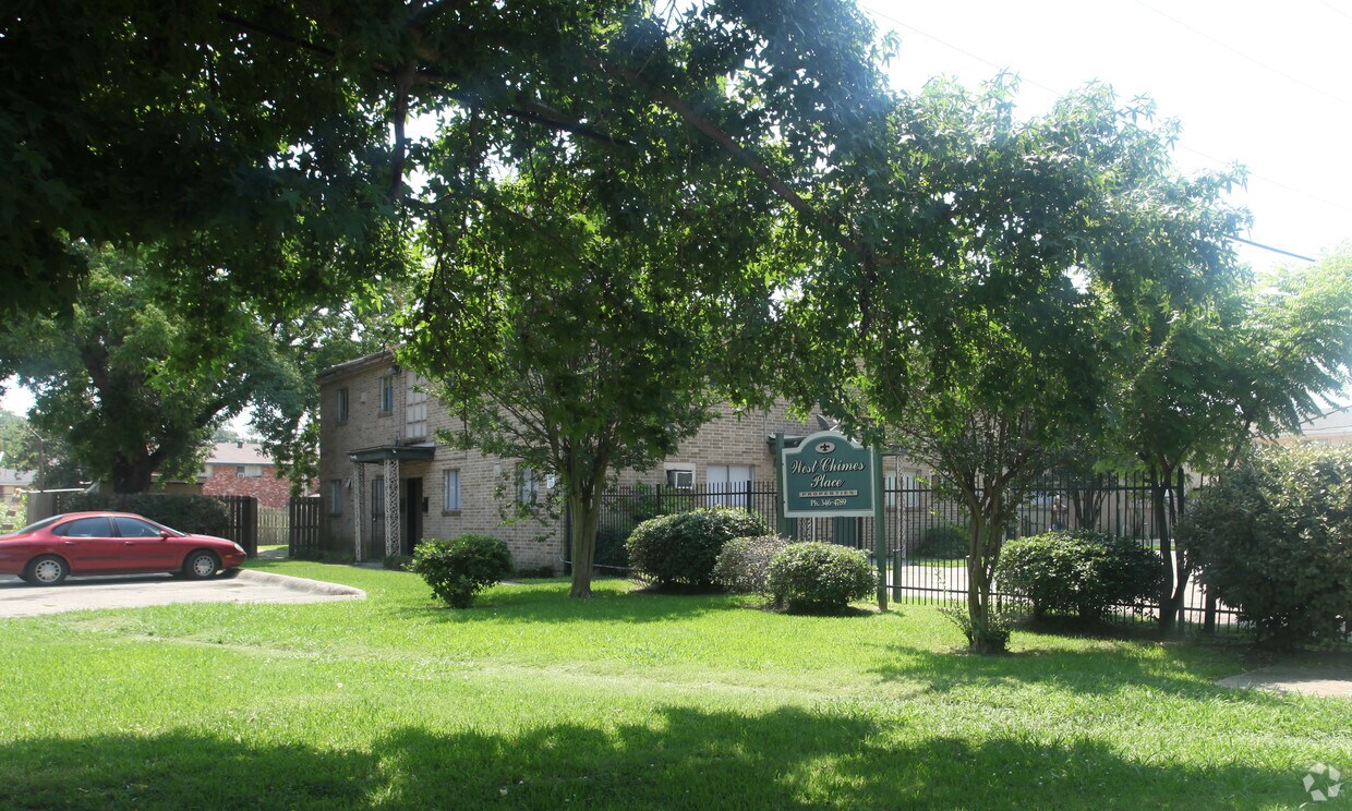 Foto del edificio - 1121 Aster St