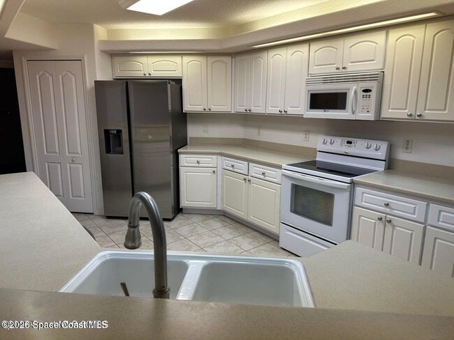 Building Photo - 8914 Puerto Del Rio Dr