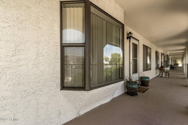 Building Photo - 1-bedroom furnished retirement community c...