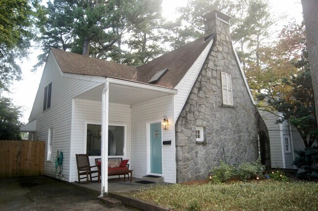 Acogedora casita en Morningside - 629 Hillpine Dr NE