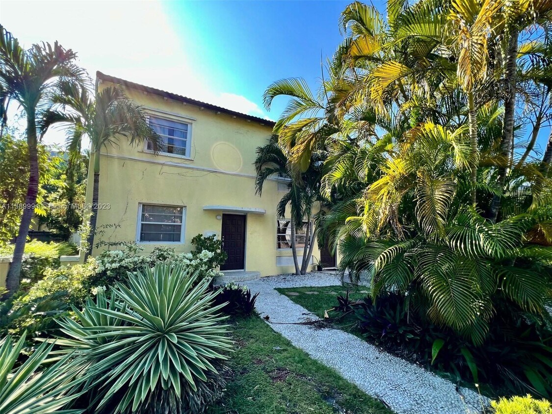 932 Lenox Ave Unit 932, Miami Beach, FL 33139 Condo for Rent in Miami