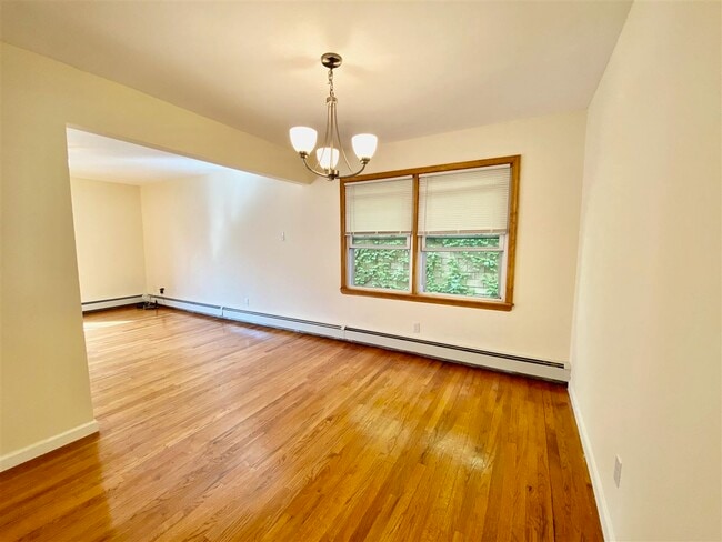 Building Photo - 230 Webster Ave