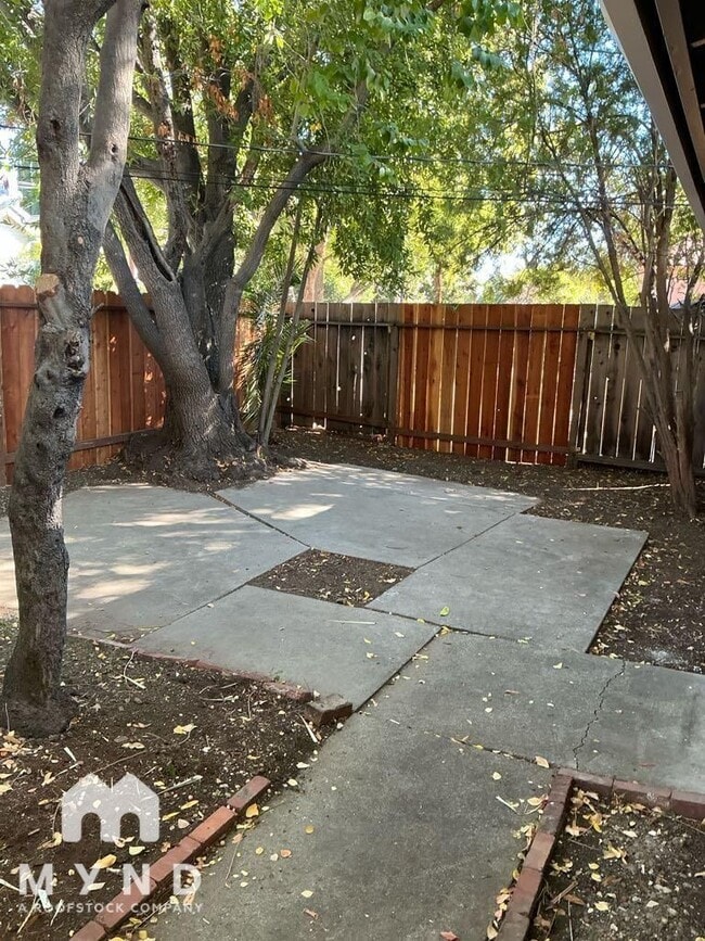 Foto del edificio - 2171 Colfax St