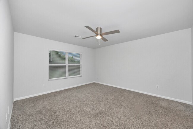Building Photo - 18776 Wicklow Cir