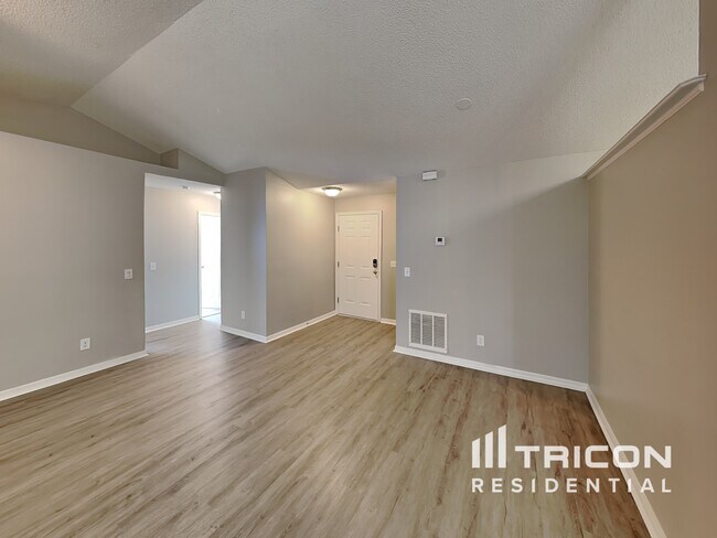 Building Photo - 8648 Wellington Loop Kissimmee FL