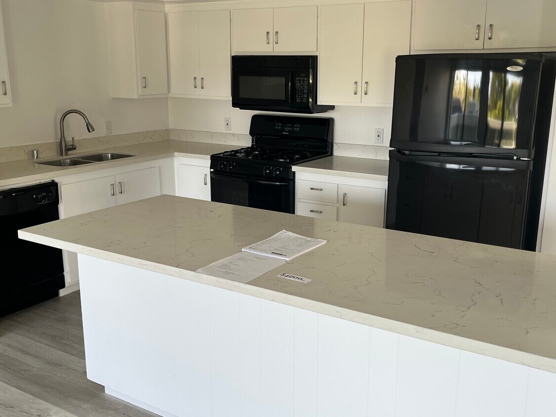 Foto principal - 217 Dolphin Way