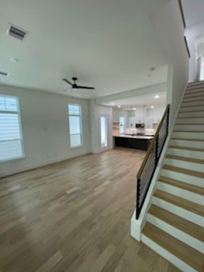 Foto del edificio - 9024 Wellspring Dr