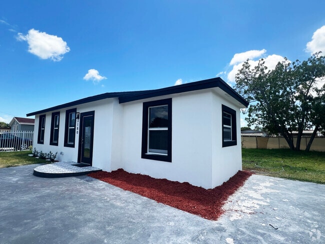 Building Photo - 3180 NW 92nd St