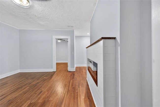 Foto del edificio - 6453 Shadow Rock Dr