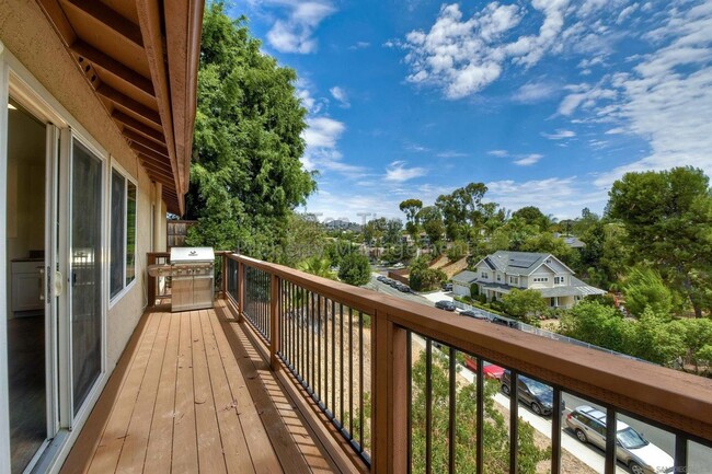 Foto del edificio - ***Beautiful 6 bed / 3 bath / 2,113 sqft H...