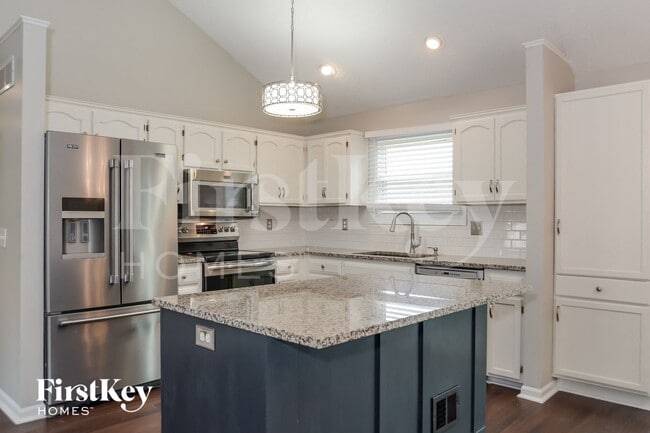 Building Photo - 6505 W 151st Pl