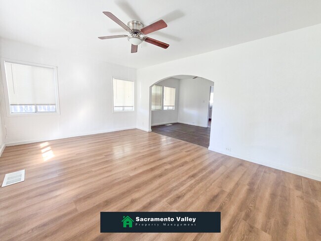 Foto del edificio - 4235 Arlington Ave