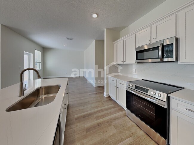 Building Photo - 1555 Blue Nile Pt