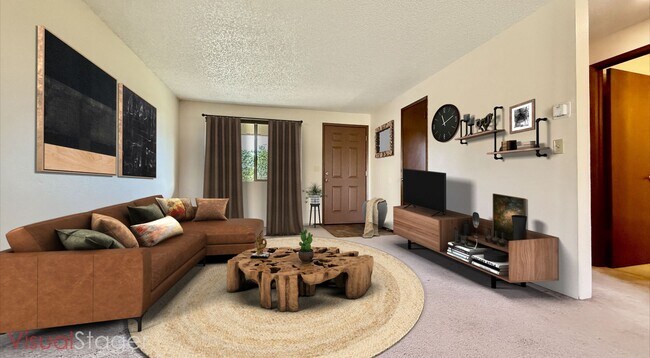 Foto del edificio - Two Bedroom Townhome with Yard & Attached ...