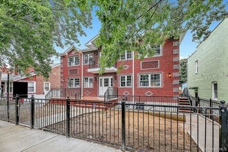 Building Photo - 110-41 172nd St