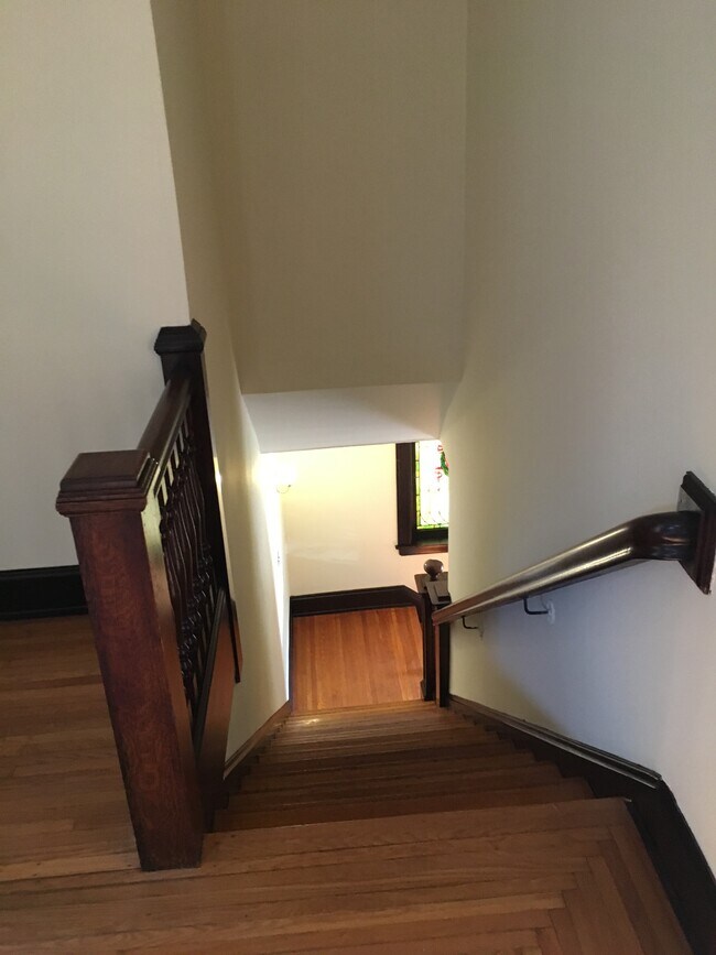 Stairwell Entrance - 3366 Morrison Ave