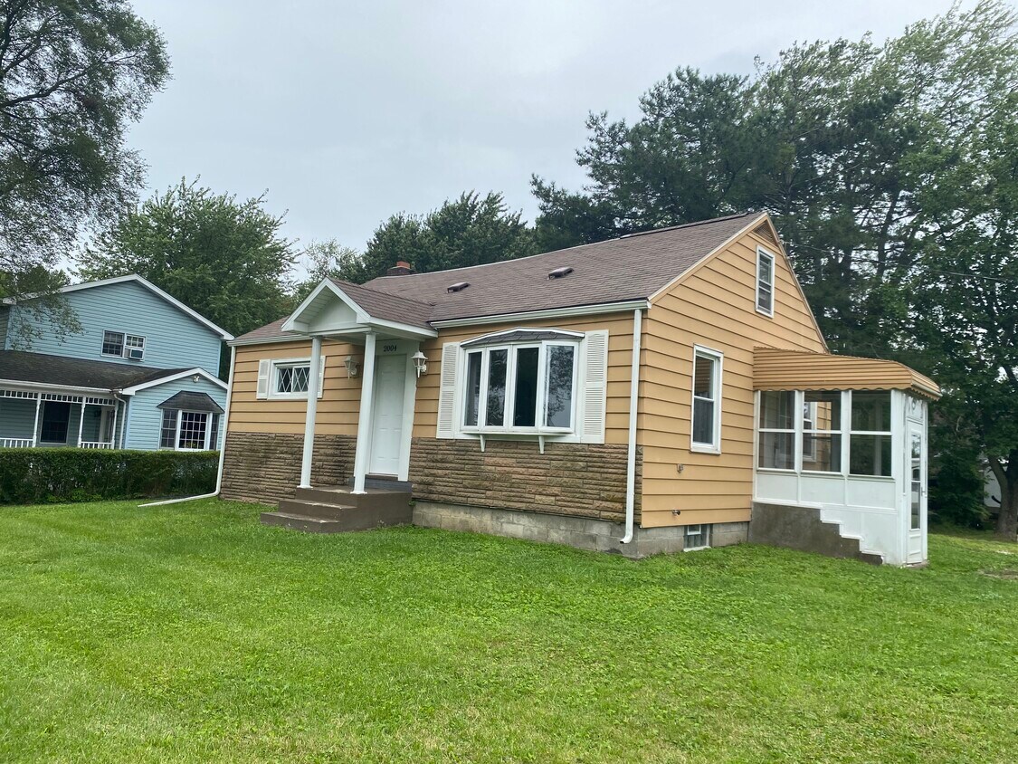 2004 Hershey Rd, Erie, PA 16509 House Rental in Erie, PA