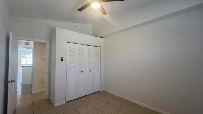 Foto del edificio - 735 SW 148th Ave