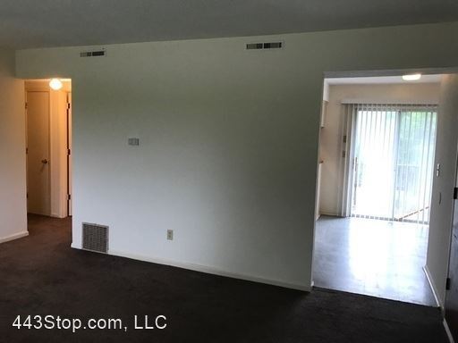 Building Photo - 4208 Interstate 70 Dr SE