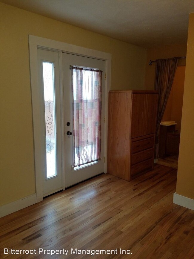 Building Photo - 2 br, 2 bath House - 1130 Vine