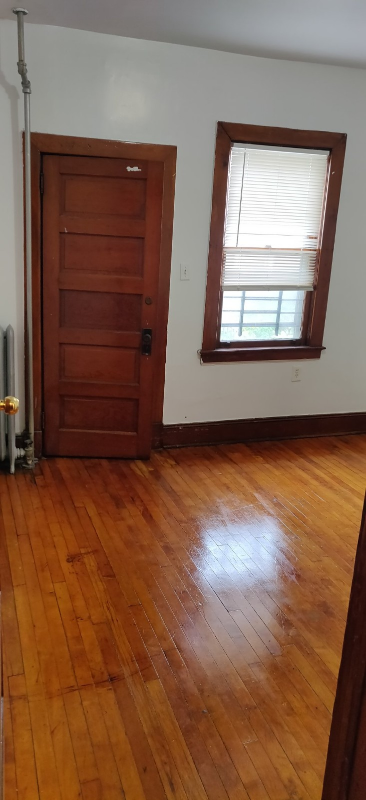 Building Photo - 139 Beechwood Ave