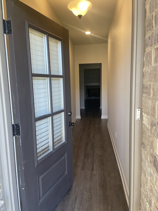 Foto del edificio - 2936 Dickerson Dr