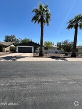 Building Photo - 233 E Huntington Dr