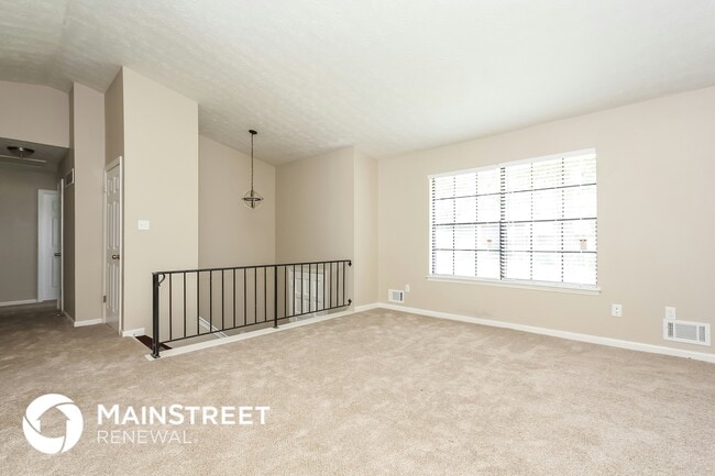 Building Photo - 7335 Buck Creek Dr