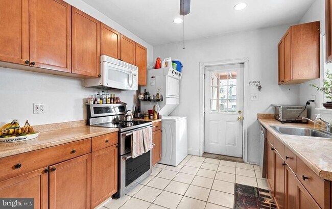 Foto del edificio - 308 E Miner St