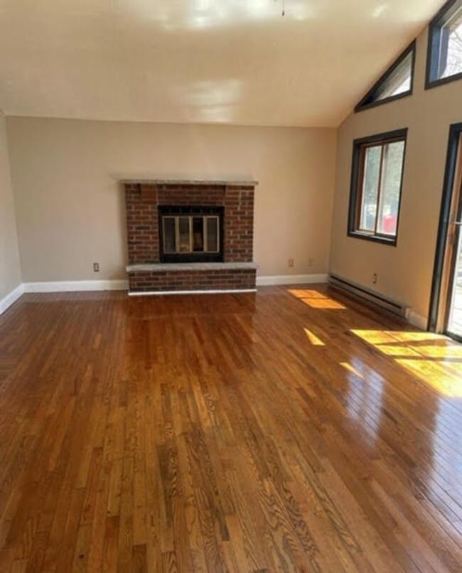 Building Photo - Ranch style home with open Floor concept