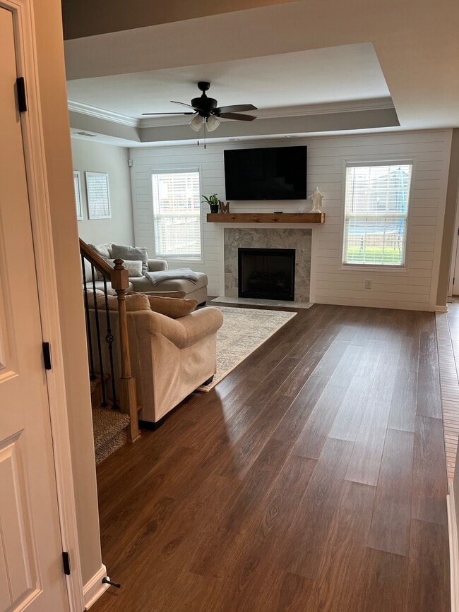 Building Photo - 1529 Kestrel Dr