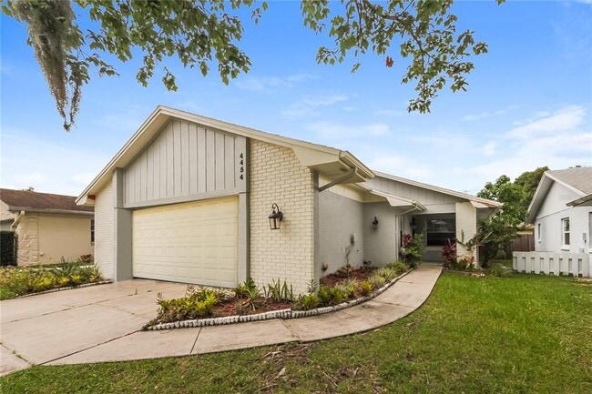Foto del edificio - 4454 Sandhurst Dr