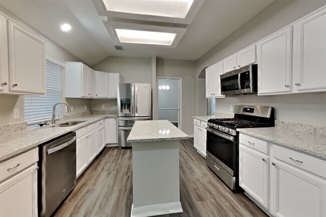 Foto del edificio - 16926 Pheasant Ridge Dr