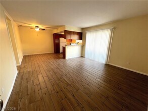 Building Photo - 7300 W Pirates Cove Rd