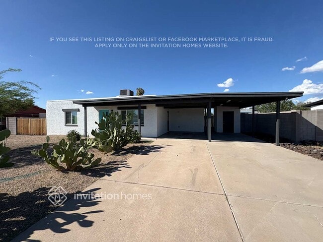 Building Photo - 2222 W Villa Maria Dr