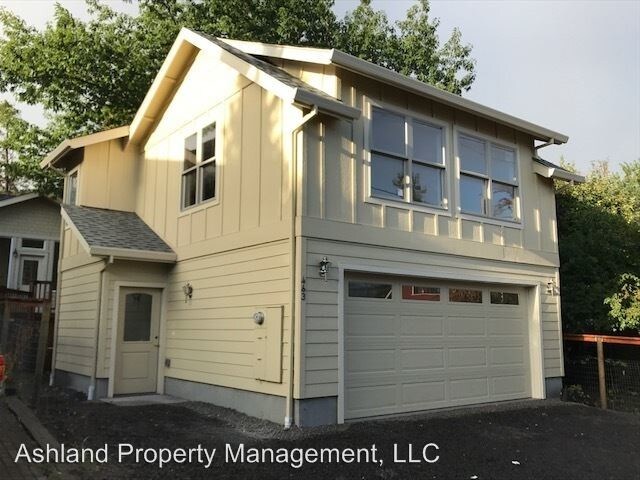 Primary Photo - 463 B St