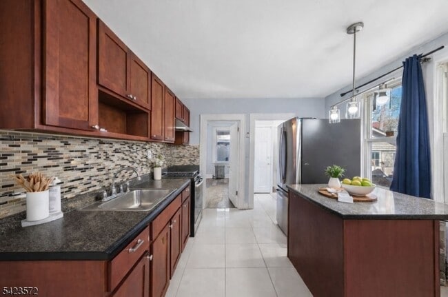 Photo - 569 Chestnut St Apartment