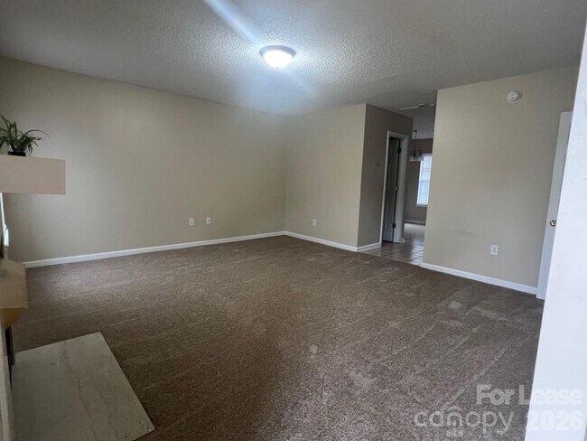Foto del edificio - 108 Teaberry Ct