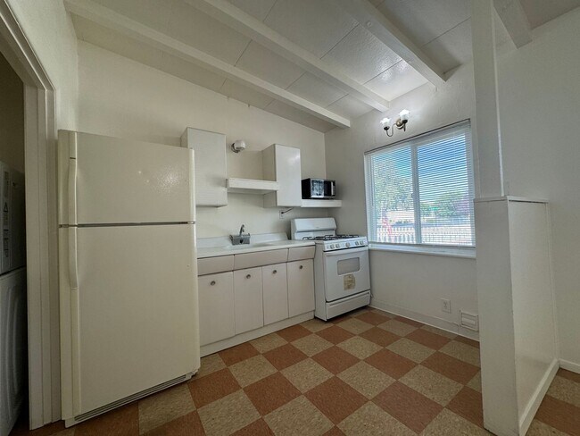 Foto del edificio - 219-221 N Curry St