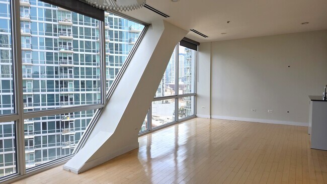 Foto del edificio - 510 W Erie St