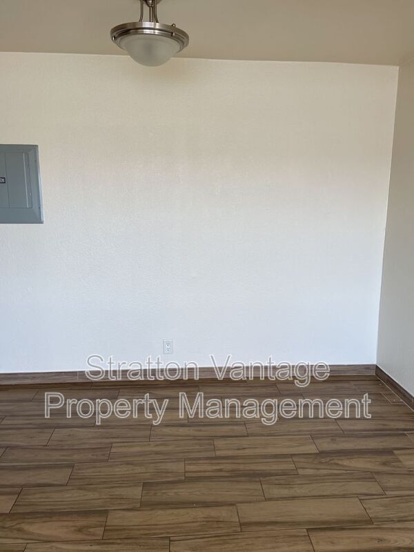 Foto del edificio - 424 W Brown Rd
