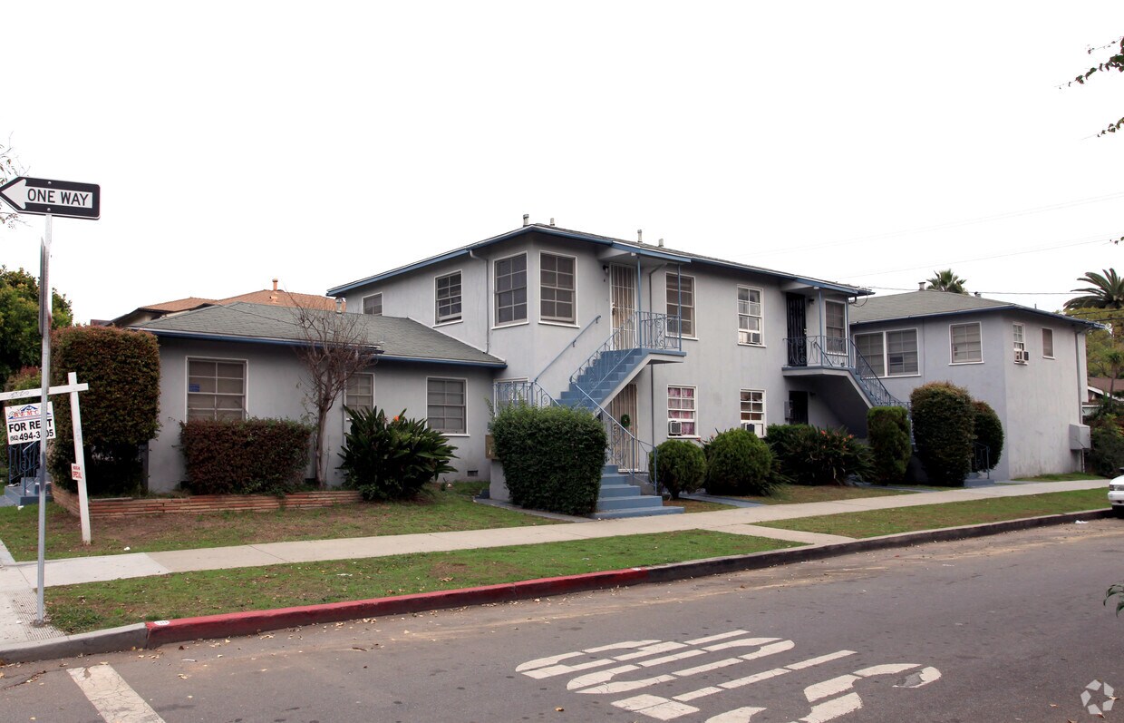 Foto principal - 802 Raymond Ave