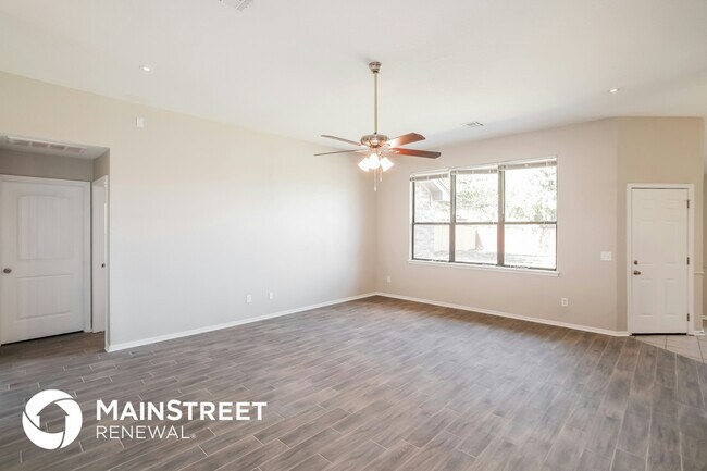 Foto del edificio - 2605 NW 162nd St