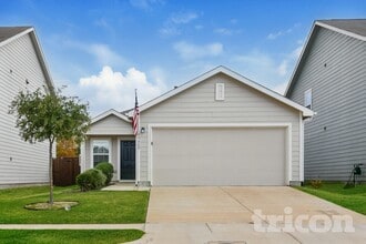 Building Photo - 5668 McClelland St