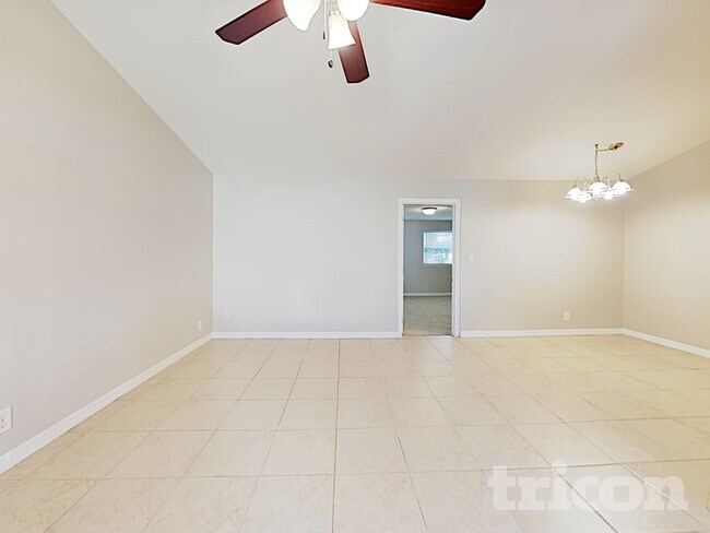 Foto del edificio - 514 Calhoun Ave