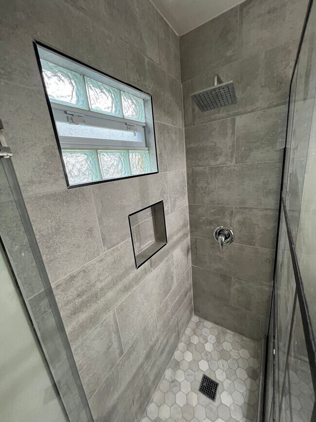 Foto del edificio - 1531 N Jackson St