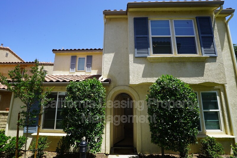 31759 Paseo Feliz, Castaic, CA 91384 Townhome Rentals in Castaic CA