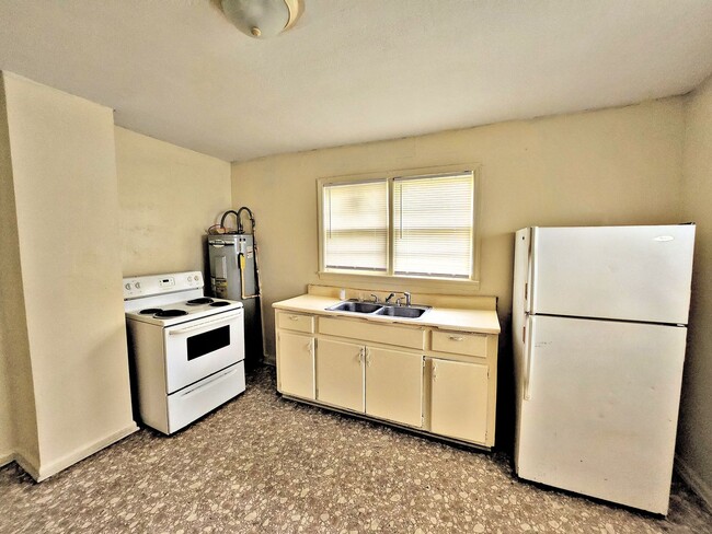 Building Photo - HOUSE FOR RENT - DECATUR