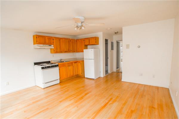 Building Photo - 183 Avenue B